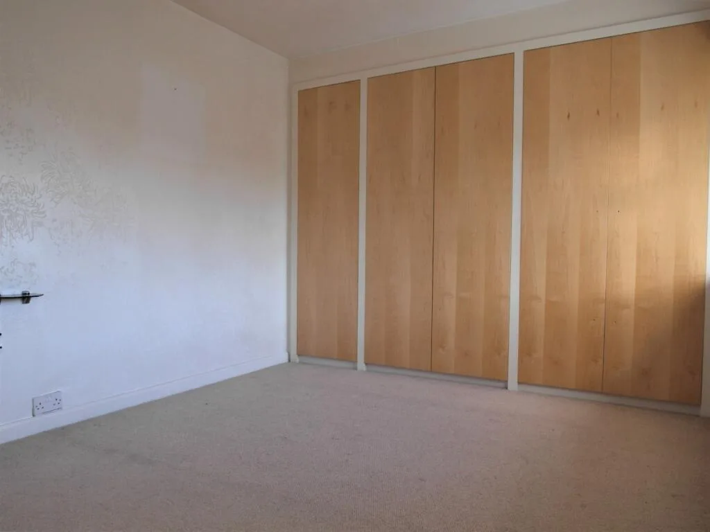 2 bedroom semi-detached house for rent