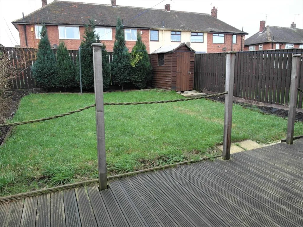 2 bedroom semi-detached house for rent