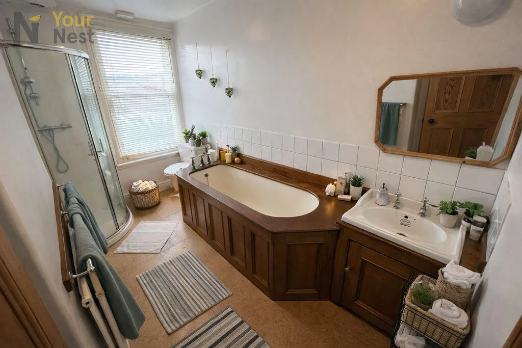 7 bedroom terraced house for rent