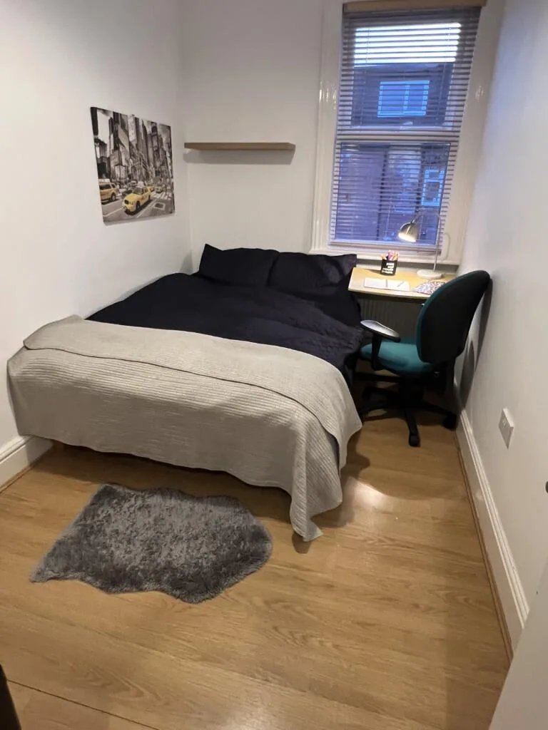 6 bedroom terraced house for rent