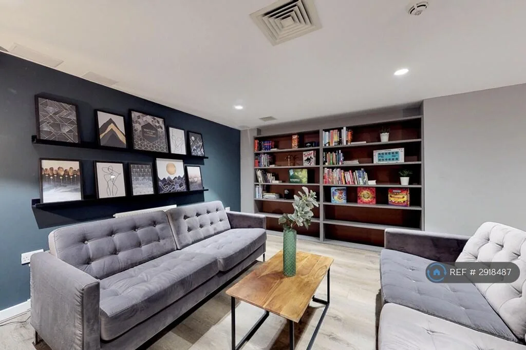 Studio flat for rent