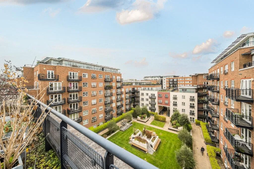 3 bedroom flat for rent