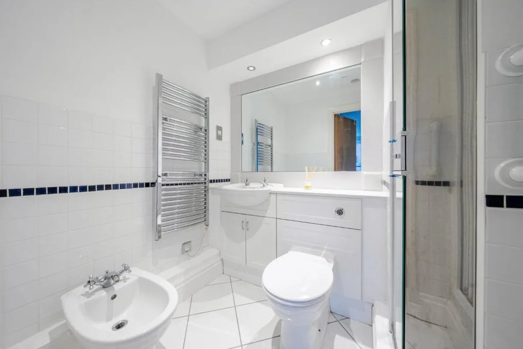 3 bedroom flat for rent