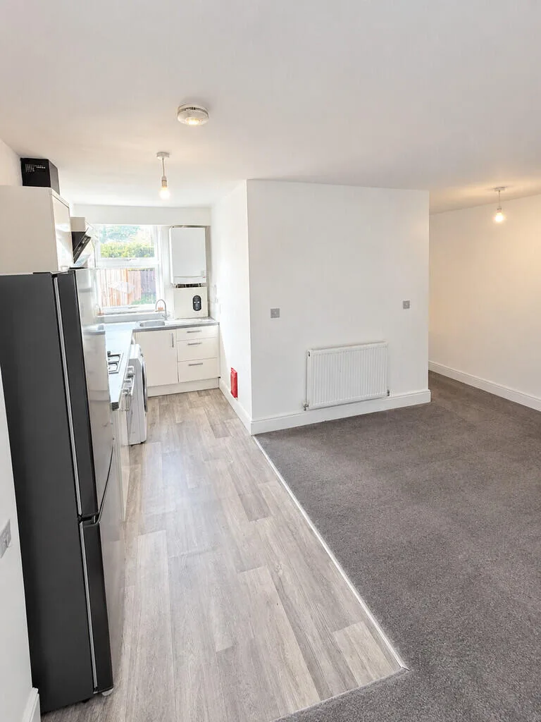 2 bedroom ground floor flat for rent