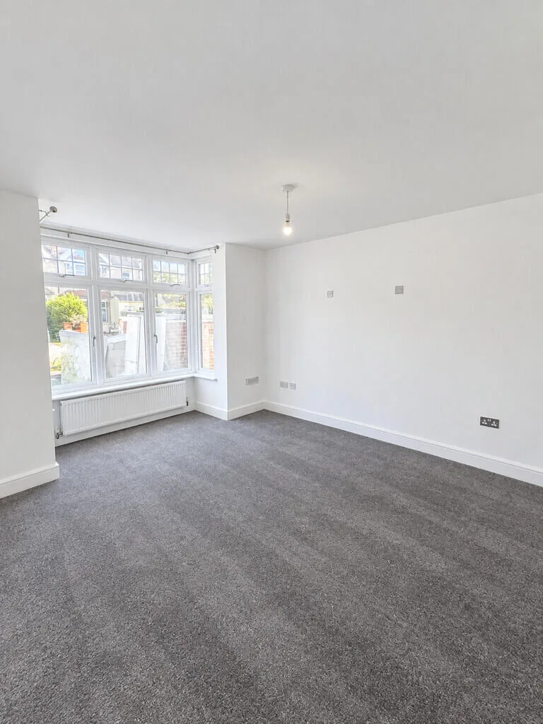 2 bedroom ground floor flat for rent