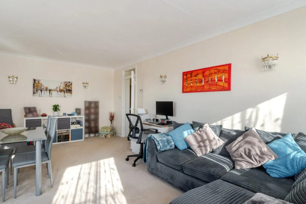 2 bedroom flat for rent