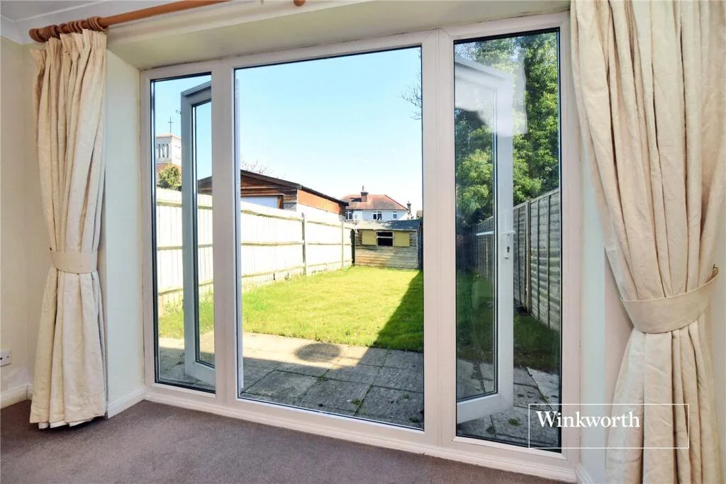 2 bedroom end of terrace house for rent