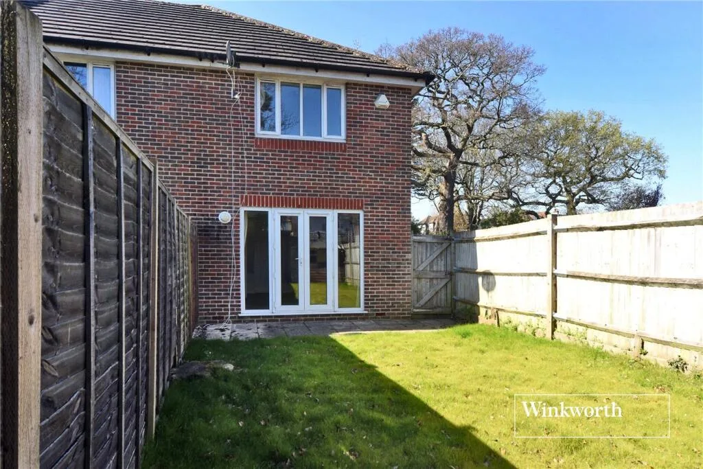 2 bedroom end of terrace house for rent