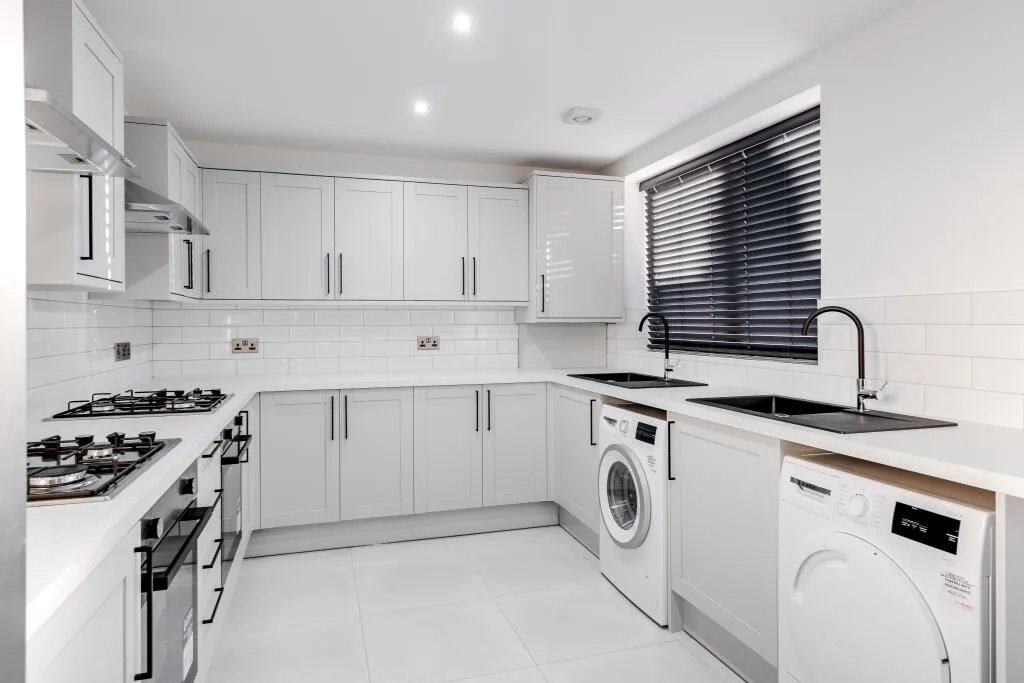 6 bedroom terraced house for rent