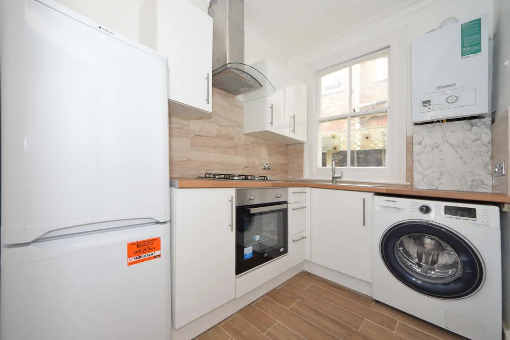 3 bedroom flat for rent