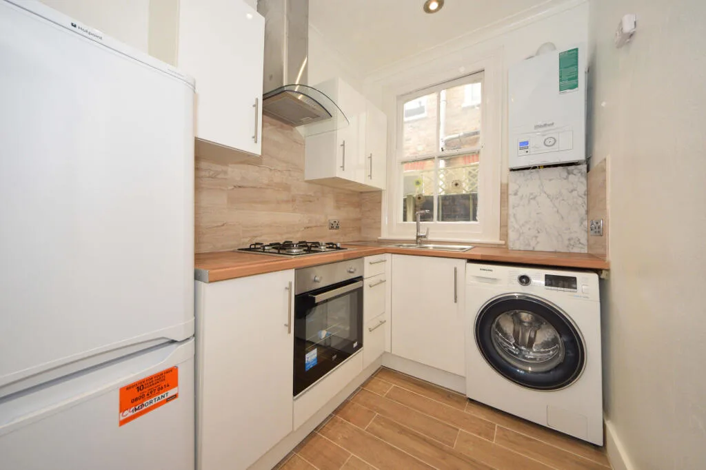3 bedroom flat for rent