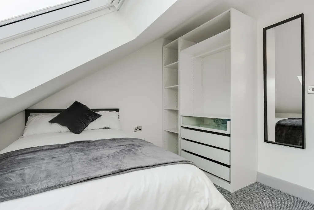 6 bedroom terraced house for rent