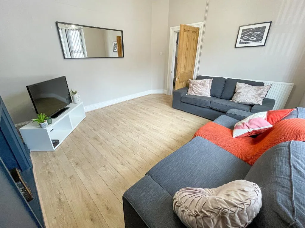4 bedroom terraced house for rent