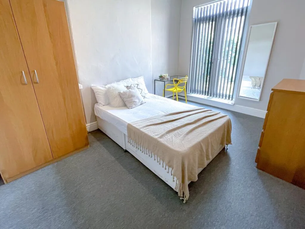 4 bedroom terraced house for rent