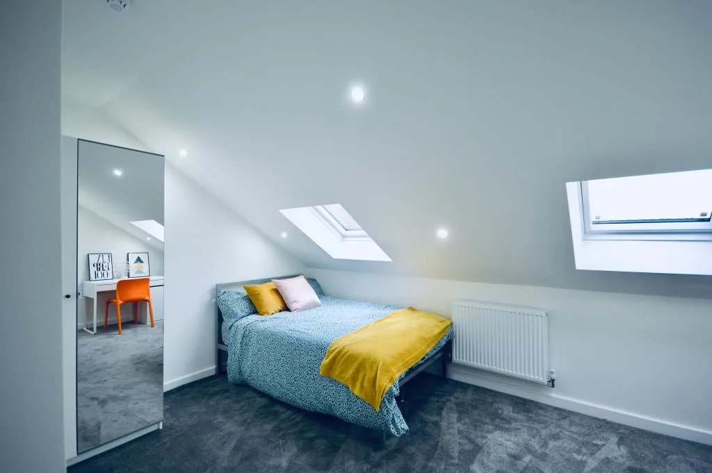 6 bedroom house for rent
