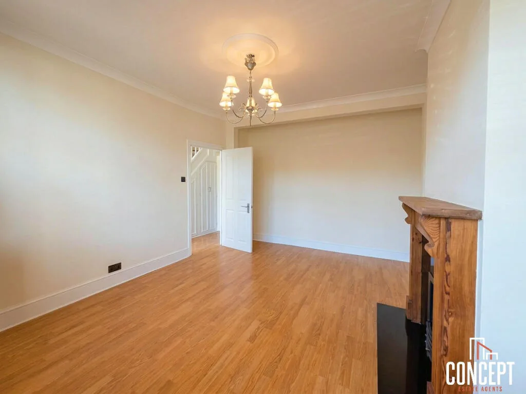 4 bedroom semi-detached house for rent