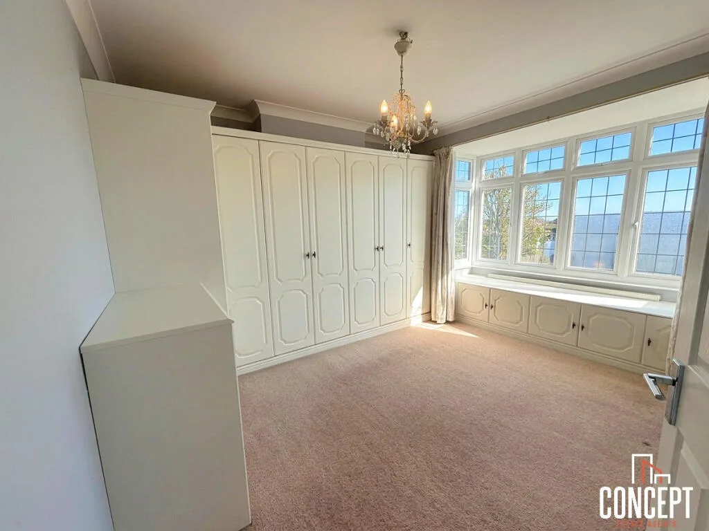 4 bedroom semi-detached house for rent