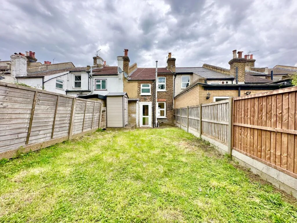 2 bedroom terraced house for rent