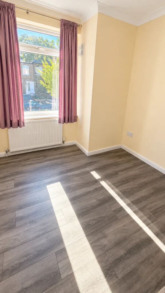 3 bedroom flat for rent