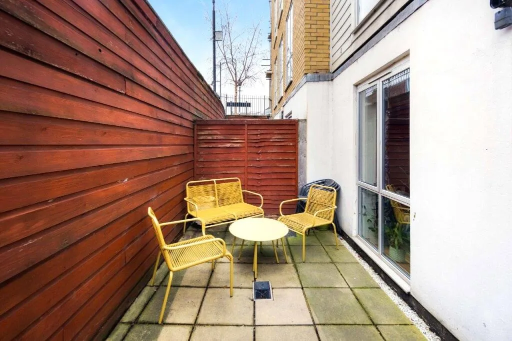 2 bedroom flat for rent