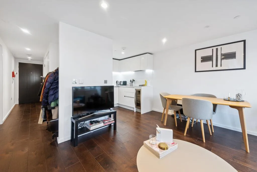 1 bedroom apartment for rent