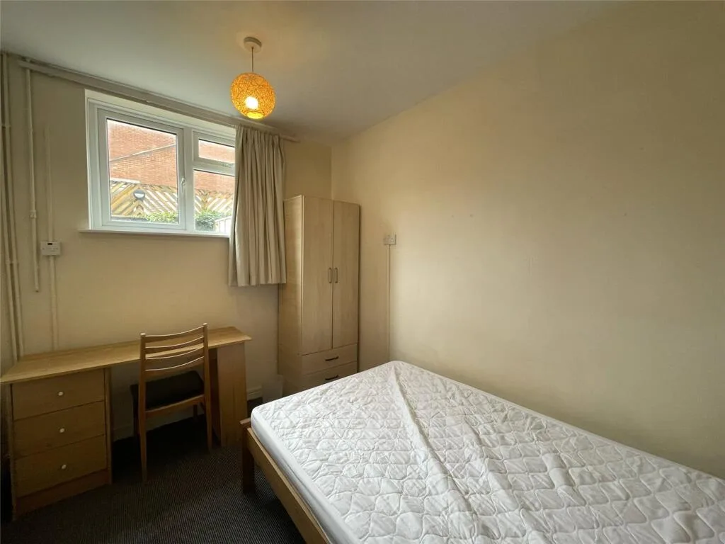 4 bedroom terraced house for rent