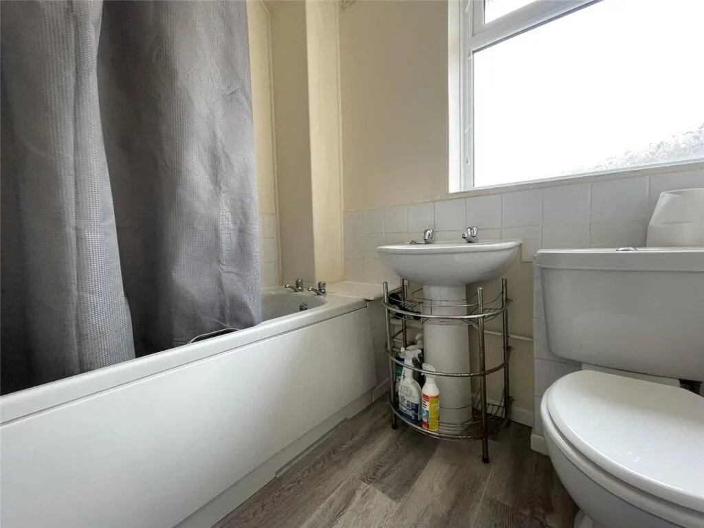 4 bedroom terraced house for rent