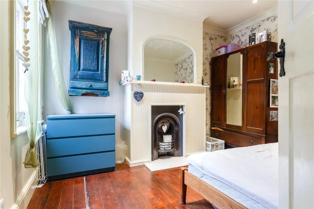 5 bedroom house for rent