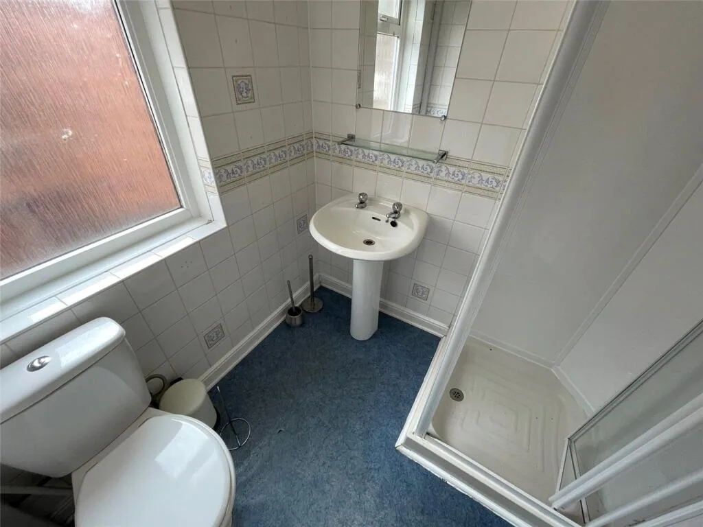 5 bedroom house for rent