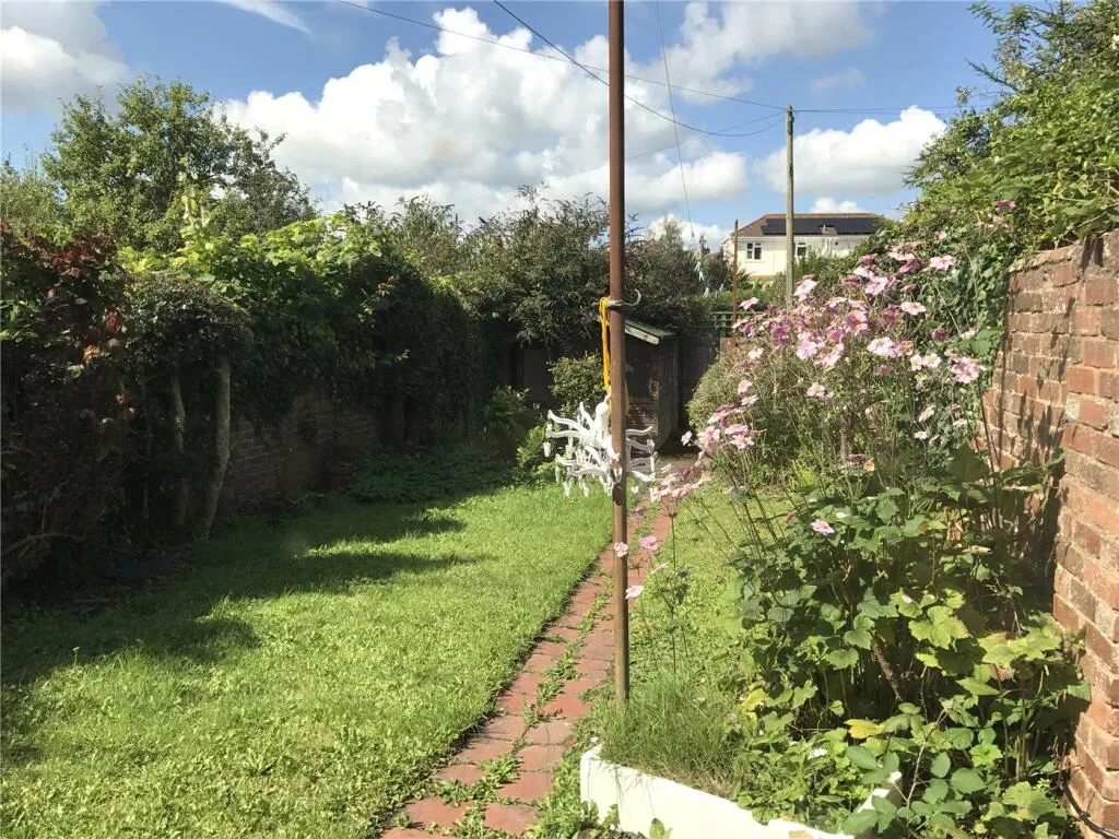 6 bedroom terraced house for rent