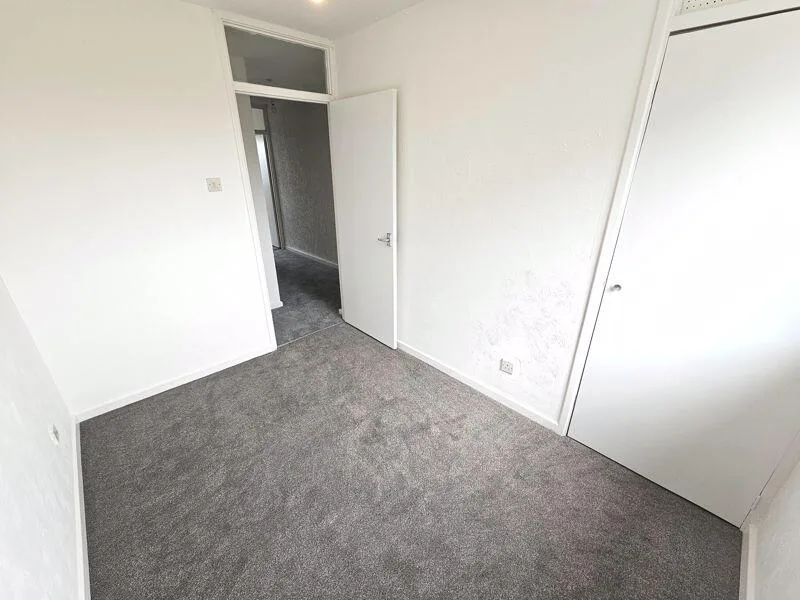 2 bedroom maisonette for rent