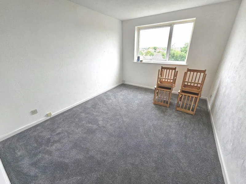 2 bedroom maisonette for rent