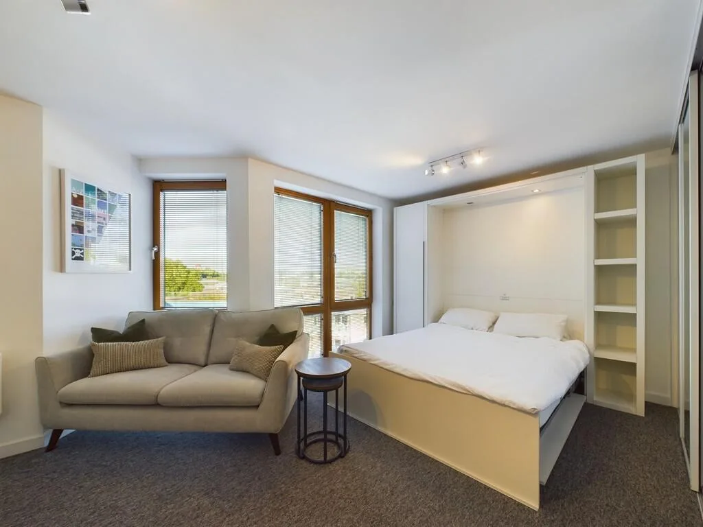 Studio apartment for rent