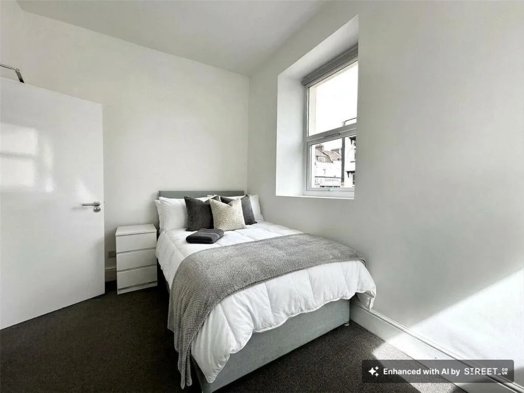4 bedroom maisonette for rent