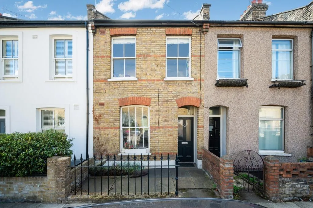 2 bedroom terraced house for rent