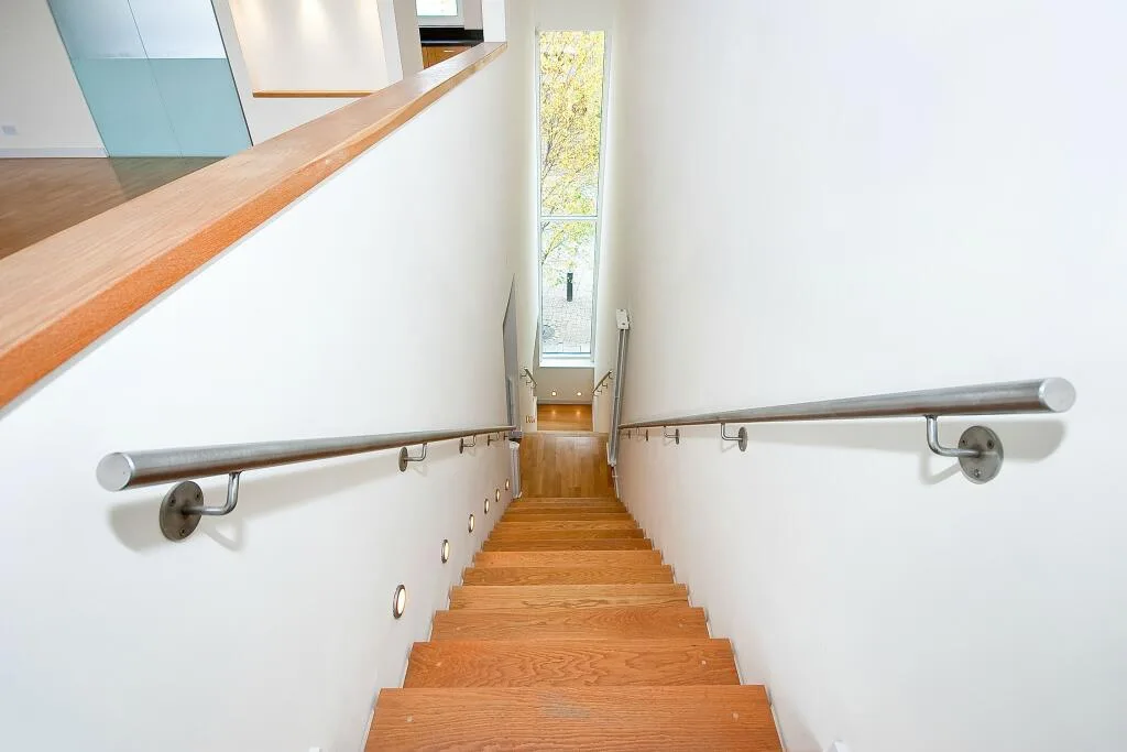 4 bedroom end of terrace house for rent