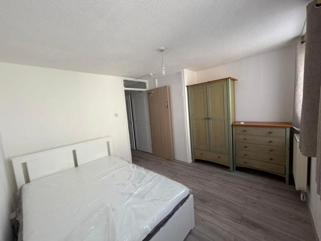 4 bedroom house for rent