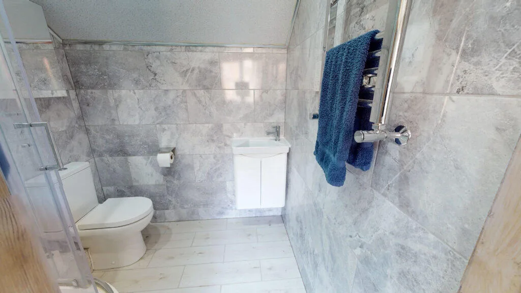 6 bedroom house for rent