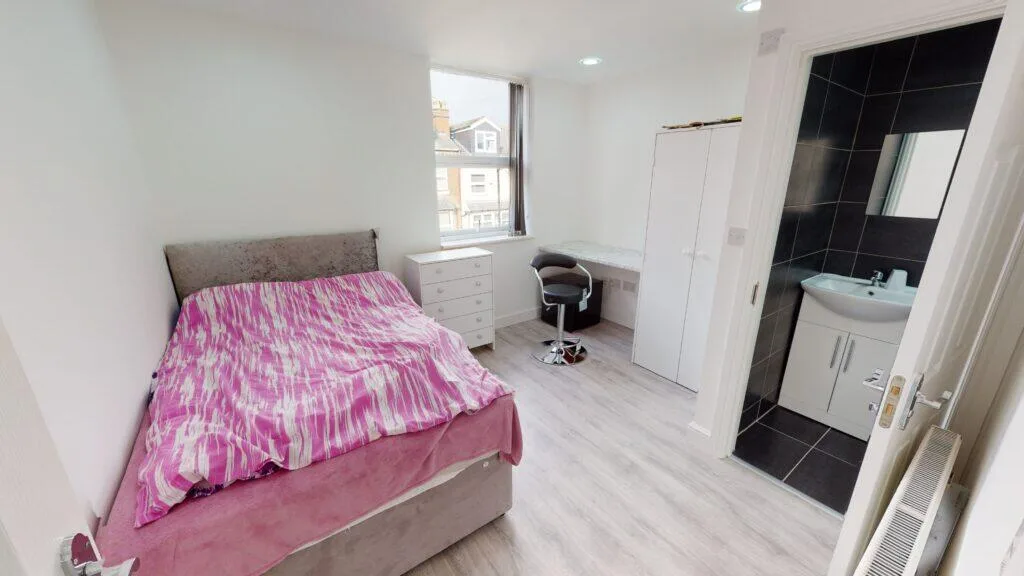 5 bedroom house for rent