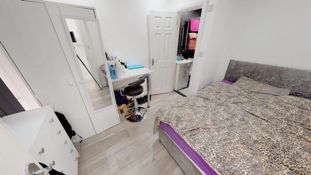 5 bedroom house for rent