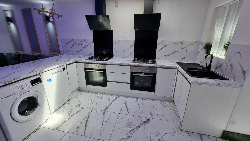 6 bedroom terraced house for rent