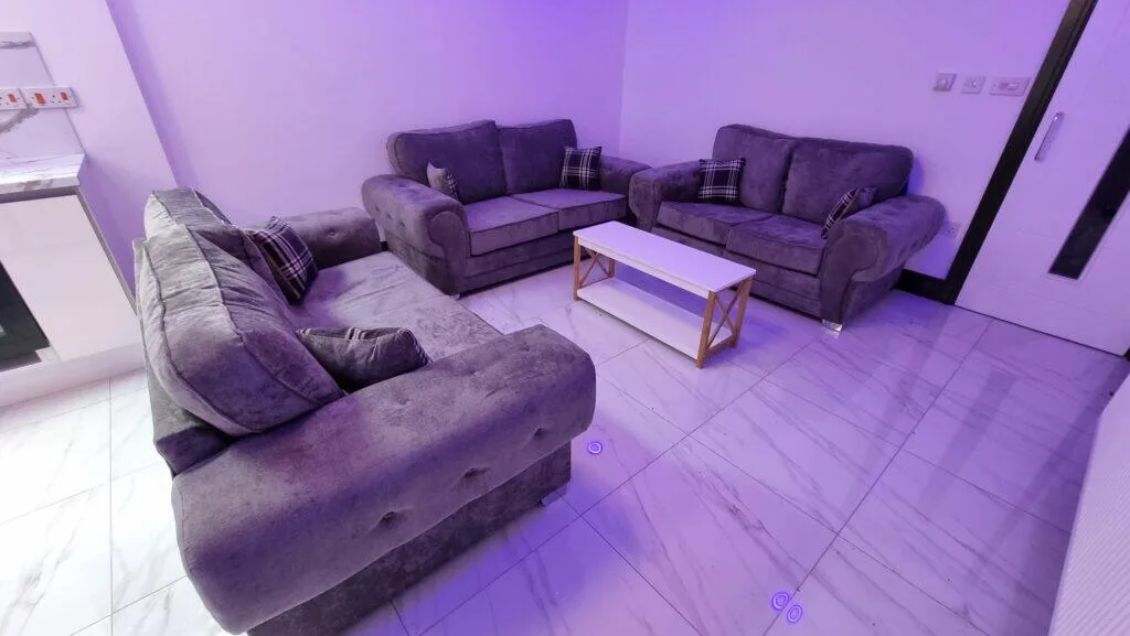 6 bedroom terraced house for rent
