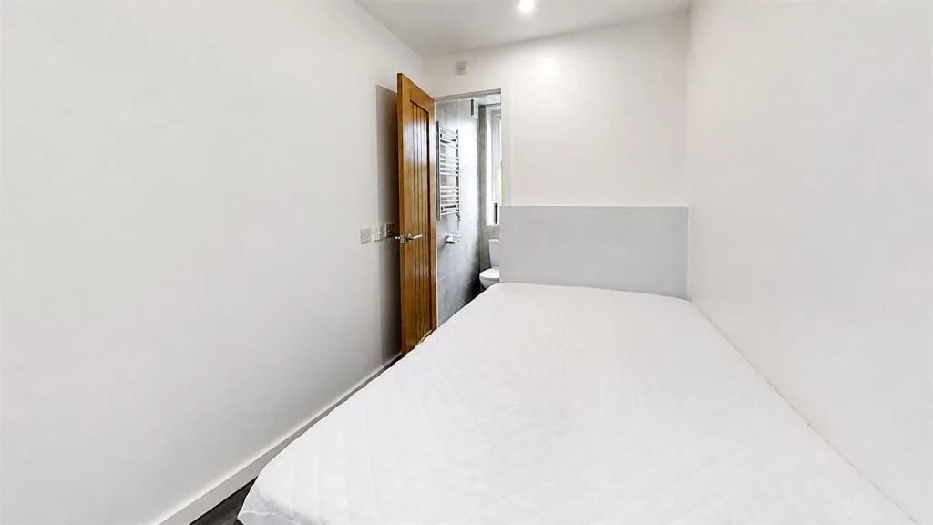 5 bedroom house for rent