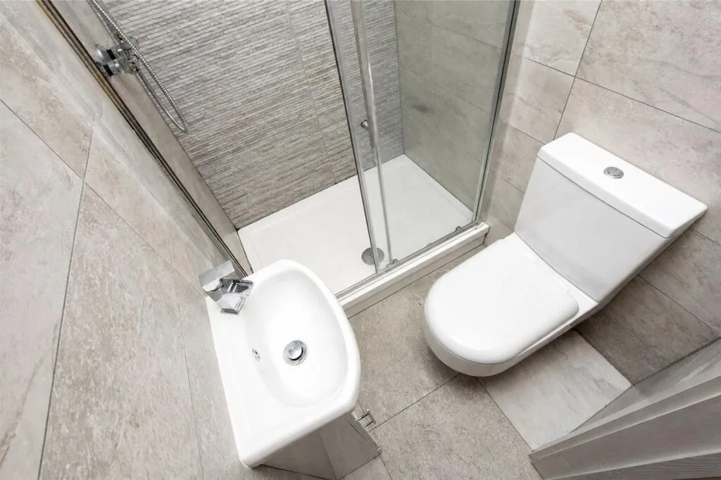 8 bedroom house for rent