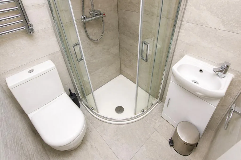 8 bedroom house for rent