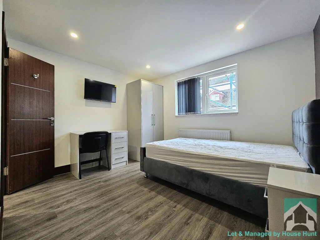 7 bedroom house for rent