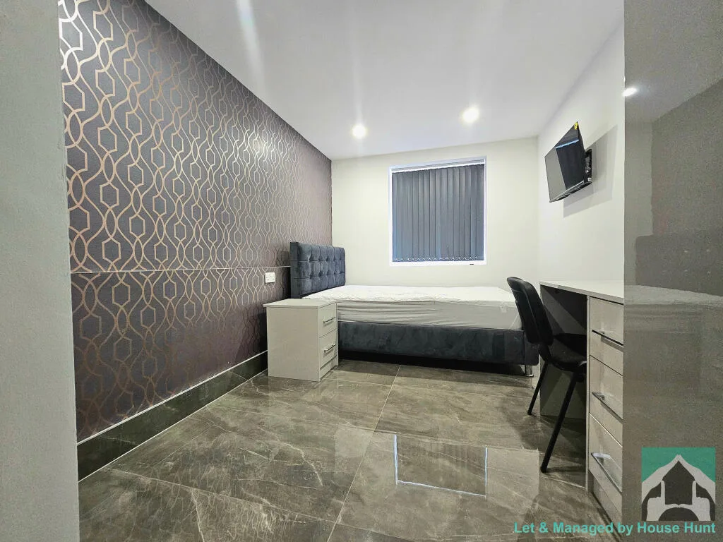 7 bedroom house for rent