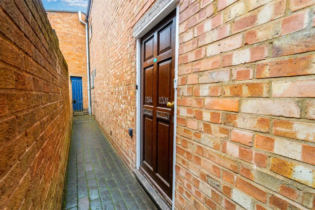 5 bedroom house for rent