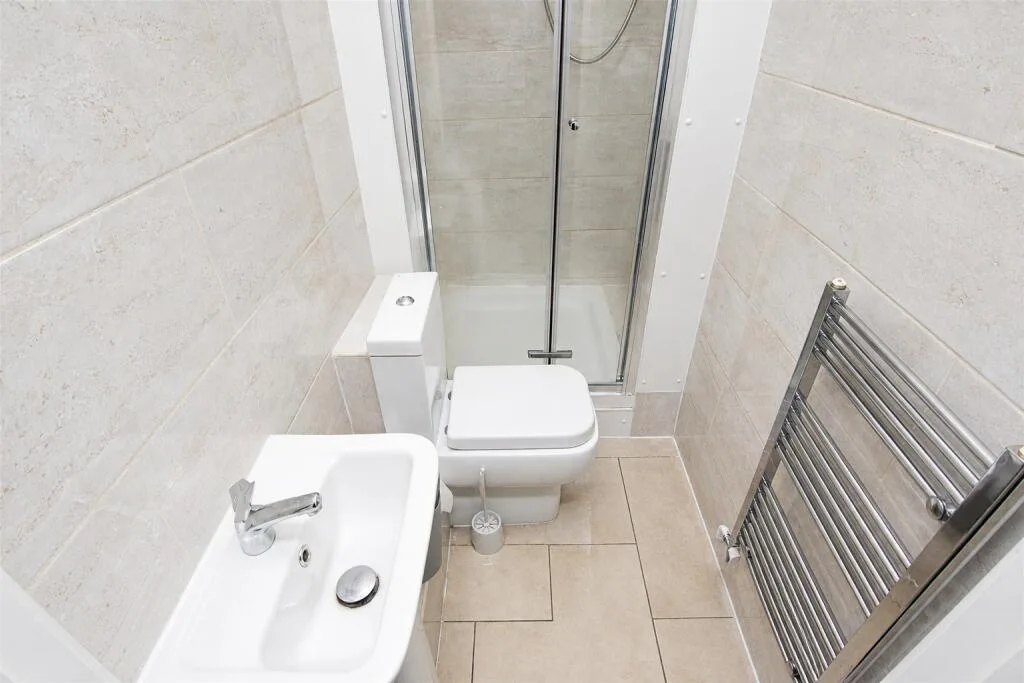 5 bedroom house for rent