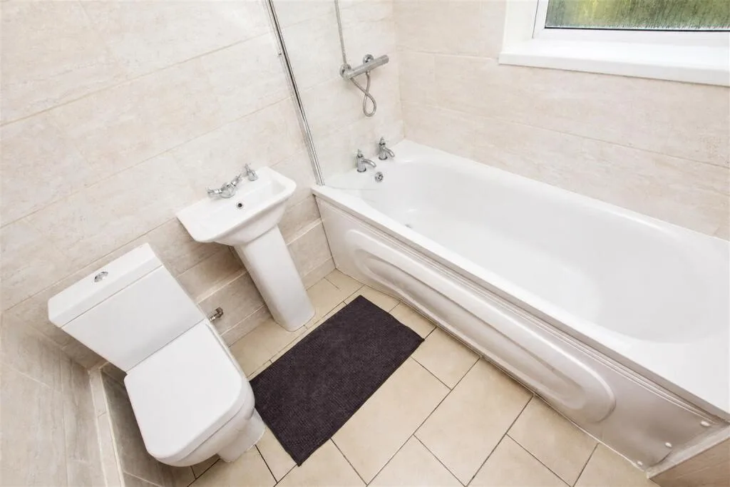 5 bedroom house for rent